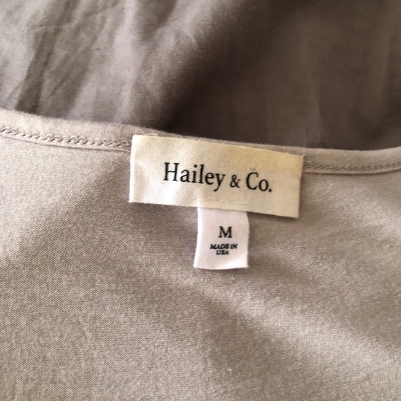 Cold shoulder women’s shirt size medium - Picture 3 of 4